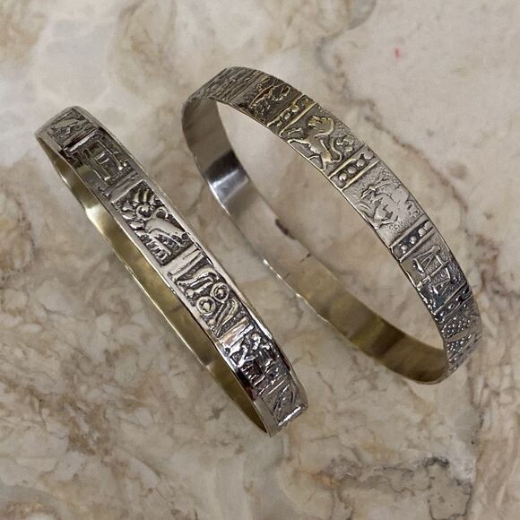 Set of 2 Mexican Silver Bangle Bracelets - Picture 3 of 10